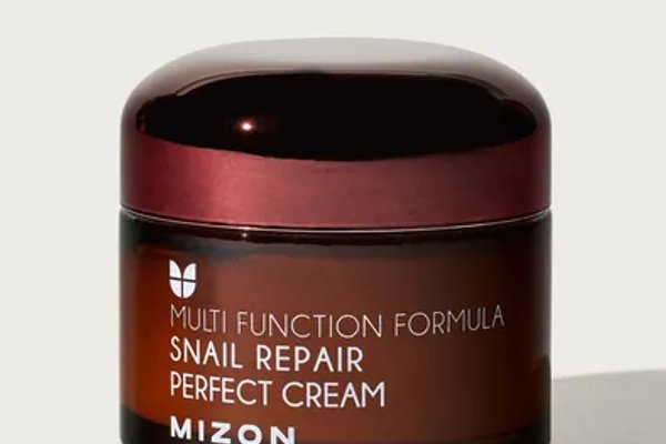 Snail Mucin: Për Çfarë Shërben dhe A Duhet ta Përdorësh?